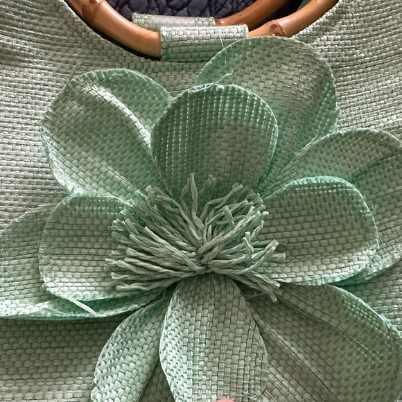 NEIMAN MARCUS Green Floral Tote Bag with Bamboo Handles Vintage 1970’s Beauty - Picture 4 of 15